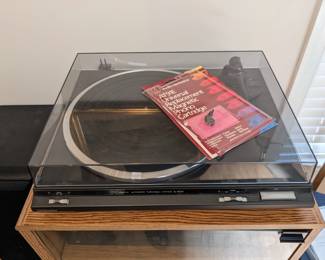 Vinyl Turntable