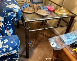 accent table