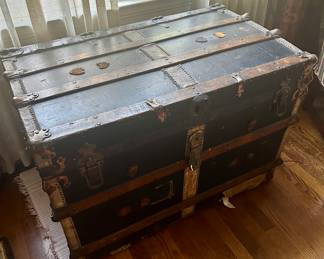 Antique Steamer Trunk 