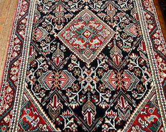 Antique Mahal hand woven rug