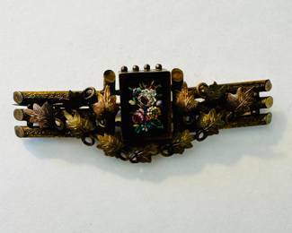 Antique brooch with pietra dura inlay