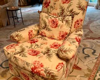 (2) Flower arm chairs 38 x 34 x 37