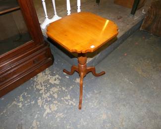 Tiger Maple Candle Stand