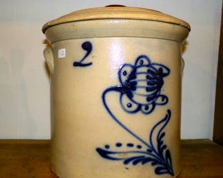 Painted Crock w. Lid