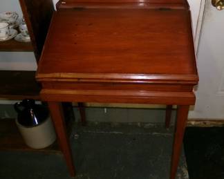 Lift-Top Desk