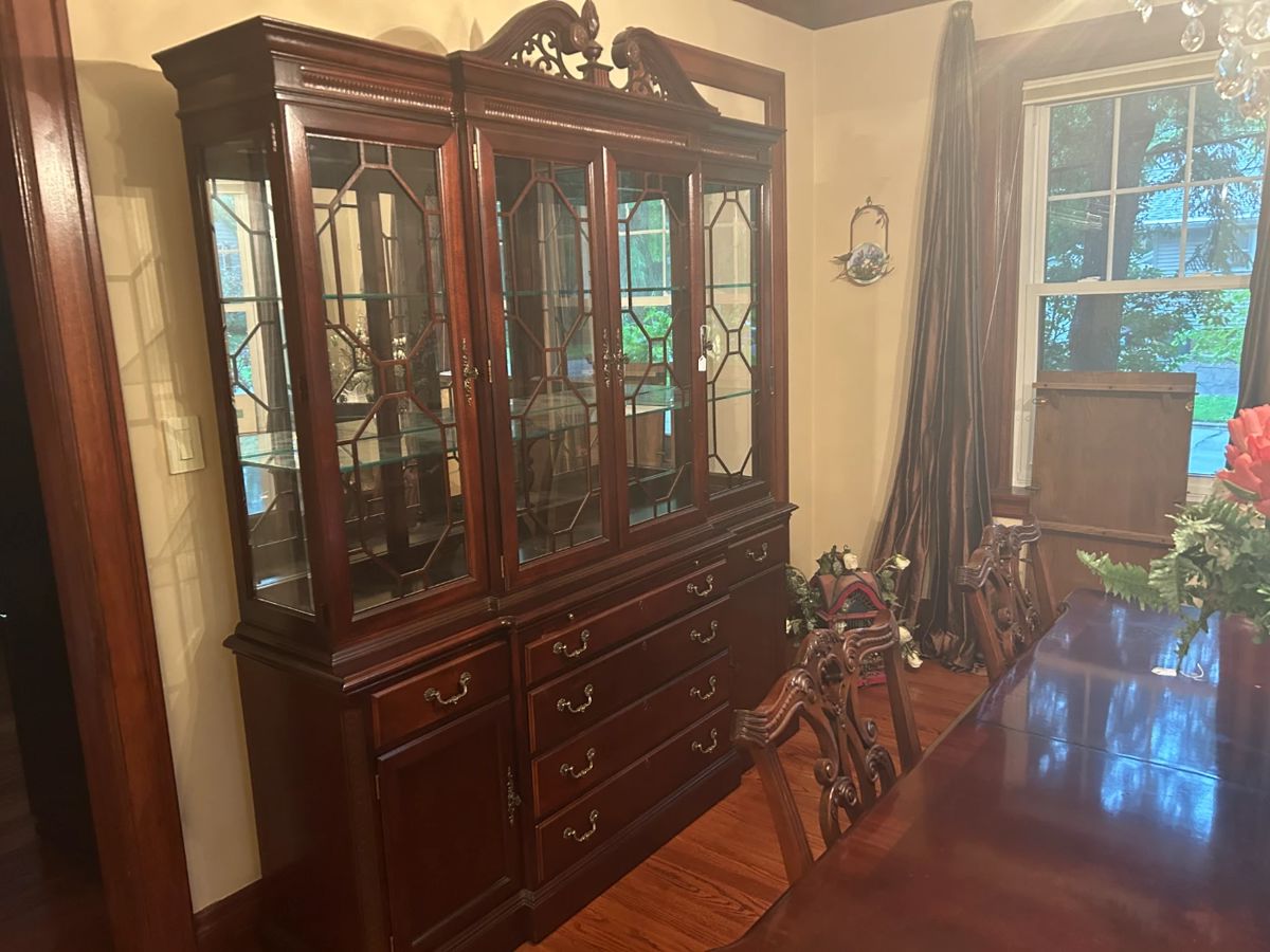 MOVING SALE MOLINE IL in Moline, IL starts on 5/31/2024