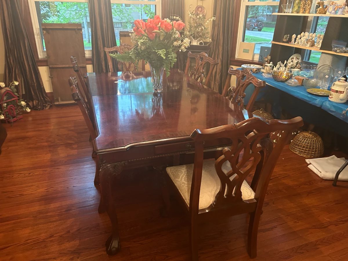 MOVING SALE MOLINE IL in Moline, IL starts on 5/31/2024