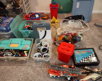 More Legos.....these look fun!