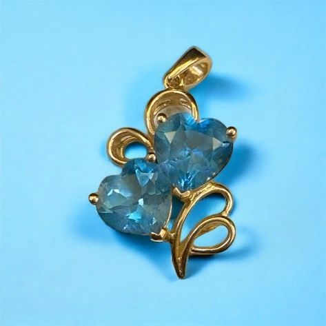 14 KP Gold Topaz Heart Pendant