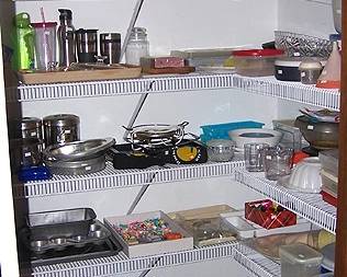 Tupperware and other kitchen items