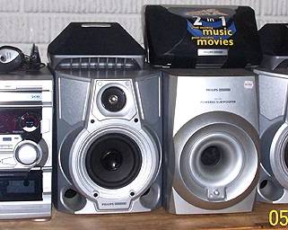 Phillips-Magnavox stereo system