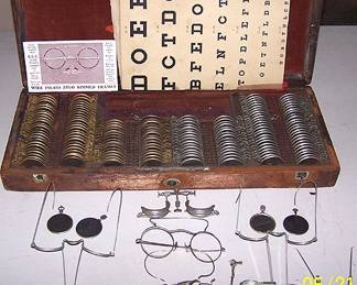1900's Opticians set