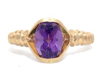 Oval Amethyst Solitaire Orbital Halo Ribbed Ring in Yellow Gold