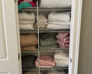 Collection of Linens & Towels