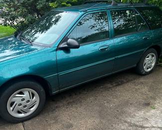 1998 Ford Escort approx. 119.000 miles