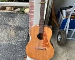 ESTATEGUITAR