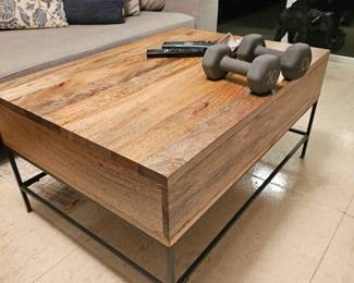 West elm coffe table