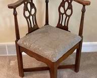 Chippendale Style Vintage Corner Chair L45