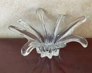 Vintage Crystal Freeform Flower Petal Design Centerpiece Bowl B103