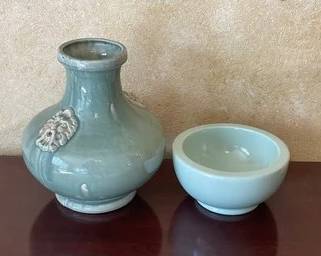 2pc Celadon Green Pottery Bowl & Large Vessel/vase B99