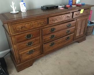 Oak 9 drawer dresser