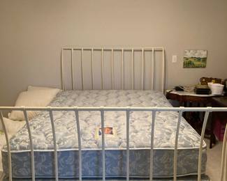 Lovely Queen size white iron sleigh bed