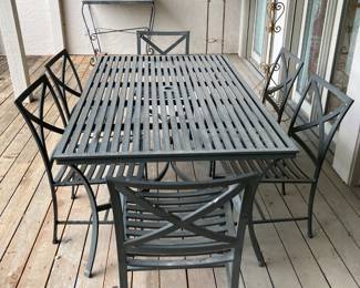 Restoration Hardware outdoor dining table with 6 chairs 