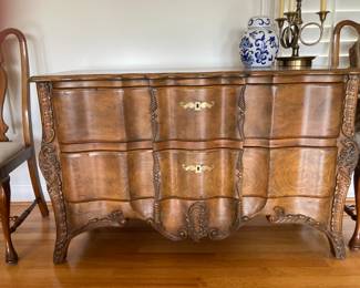 Gorgous John Widdicomb 2-drawer dresser