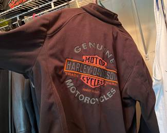 Mens Harley-Davidson clothing in nearby Holland Massachusetts this Sunday June 2 from 9am-1pm