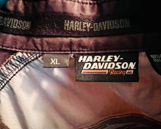 Size XL Harley-Davidson men's MotorClothes in nearby Holland Massachusetts this Sunday June 2 from 9am-1pm
