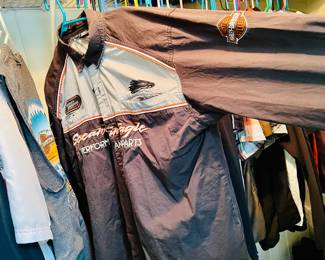 Size XL Harley-Davidson men's MotorClothes in nearby Holland Massachusetts this Sunday June 2 from 9am-1pm