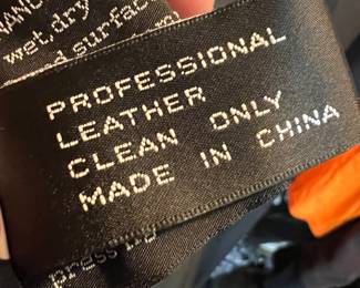 Mens Leather Jacket in nearby Holland Massachusetts this Sunday June 2 from 9am-1pm