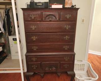 1900'S CHIPPENDALE MAHOGANY HIGHBOY