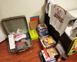 VINTAGE GAMES AND MISC XMAS ITEMS