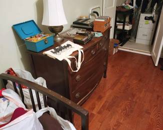 VINTAGE MAHOGANY DRESSER ANTIQUE STEEL BED