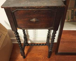 ANTIQUE OAK BARLEY TWIST LEG SEWING TABLE