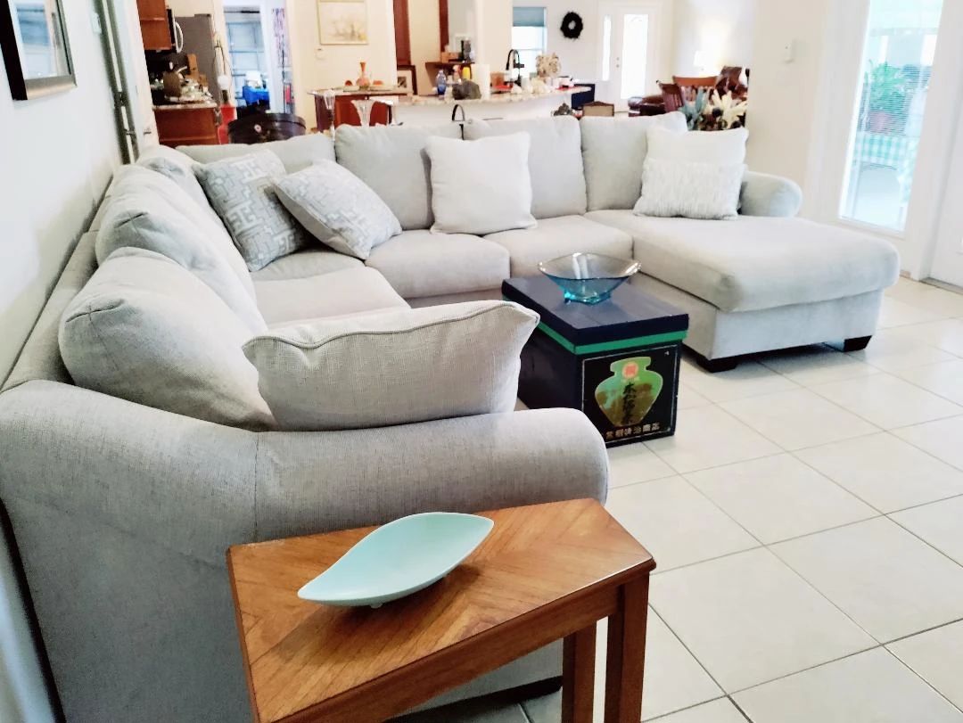 XL SECTIONAL , PRISTINE CONDITION, 4 YRS OLD