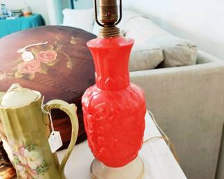 VINTAGE ALACITE GLASS  & BAKELITE LAMP - 