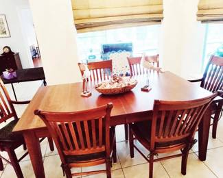 CONTEMPORARY SOLID WOOD DINING TABLE, ONE LEAF, TABLE PADS, 6 CHAIRS