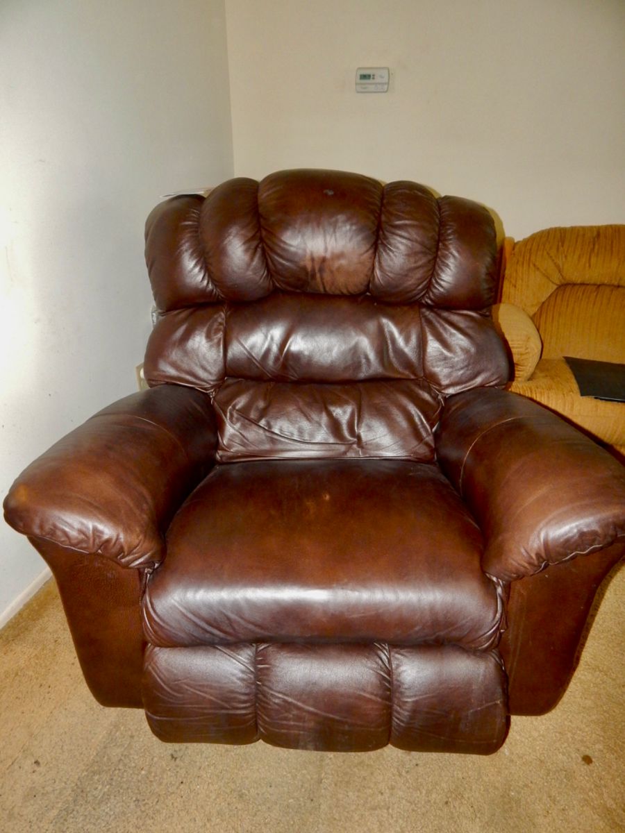 Large Lazy-boy recliner/rocker