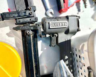 Devilbiss Staple Gun