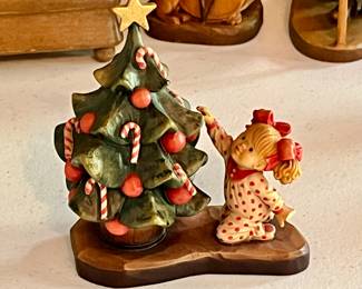 ANRI of Italy vintage carved figures