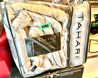 Tahari King Size Bedding