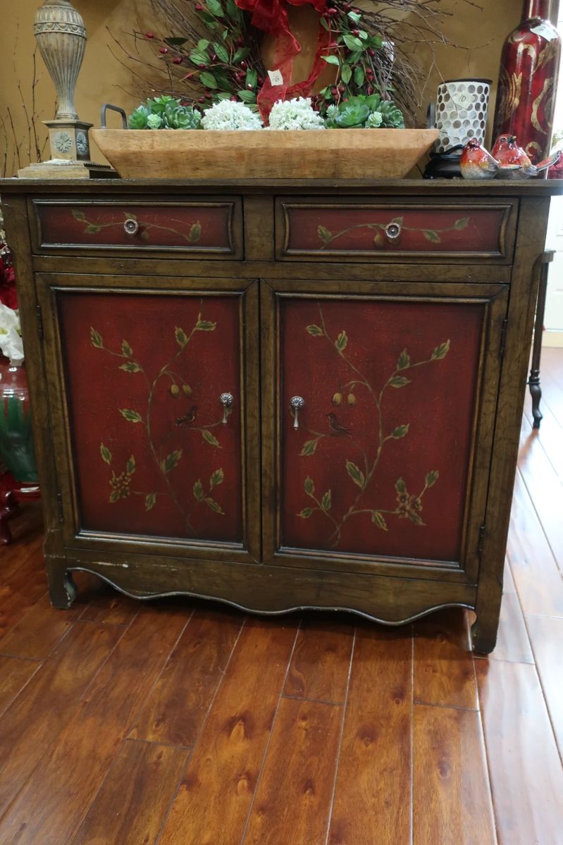 DIVINE FINDS ESTATE SALE IN EVANS in Evans, GA starts on 5/31/2024