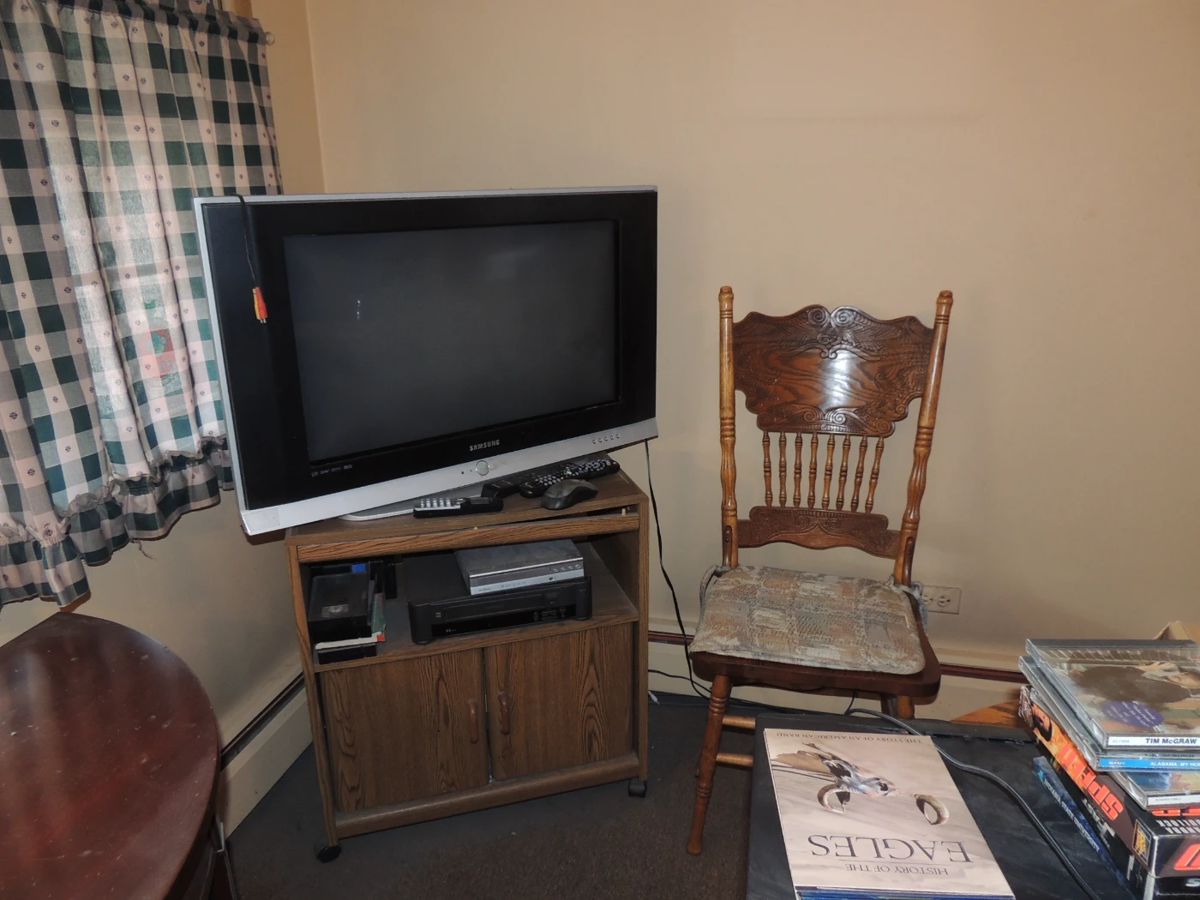 CHICAGO SOUTH SIDE /HEGEWISCH ESTATE SALE starts on 6/7/2024