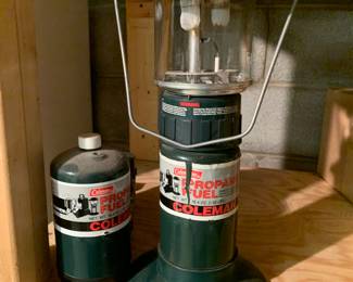 Coleman propane lamp
