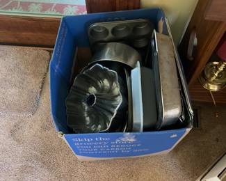 Baking pans