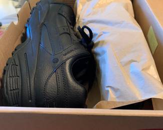 Red Wing shoes, 11, NIB