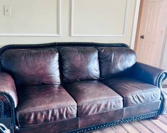 Leather sofa 