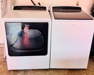 Whirlpool Smart Capable w/Load and Go 5.3-cu ft High Efficiency Washer and Dryer Cabrio